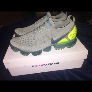 Nike air vapor max FKMOC 2 x  8 1/2 men’s women 10